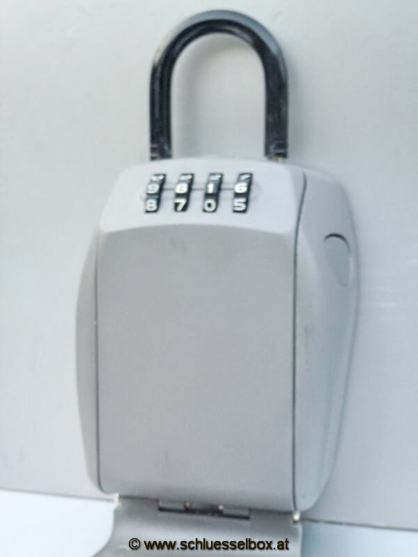 640e8af3fa540b944e12a9e69b9fa01b