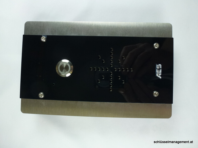 3d487210ab8bce5f3492ab5ca14ef85e